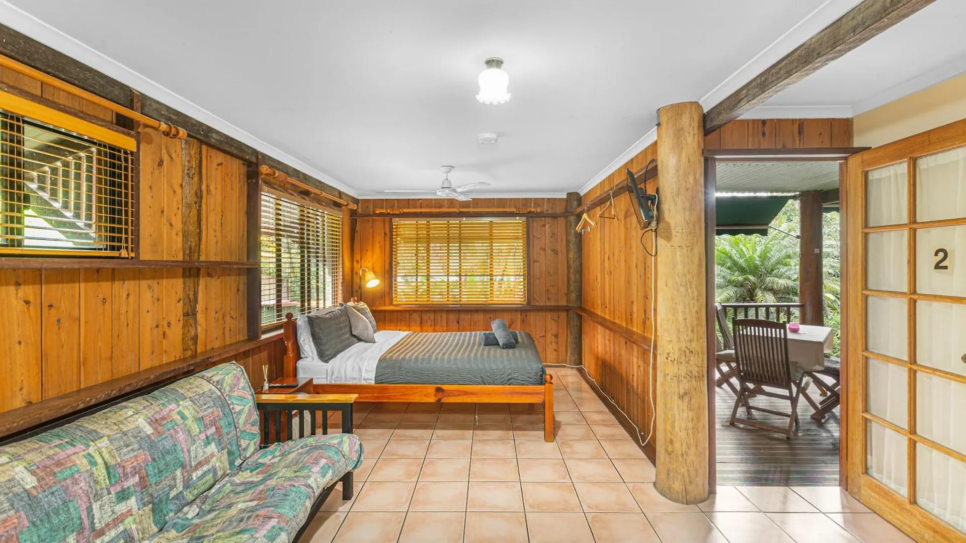 Bed & Breakfast Atherton Blue Gum